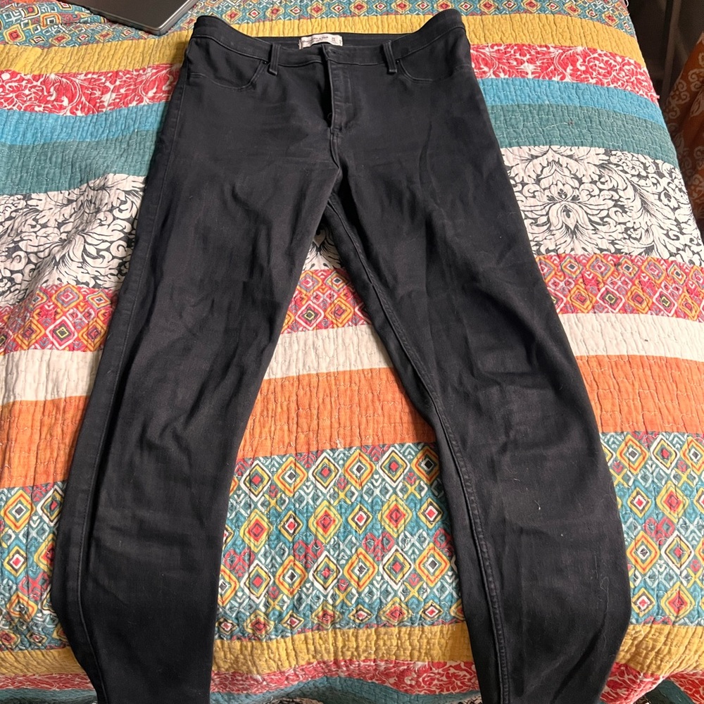 Abercrombie and Fitch the Jean legging High rise. Size 10